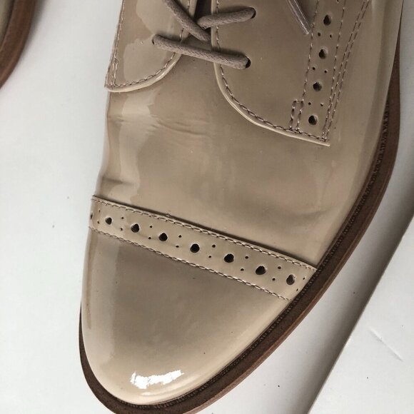 VINCE CAMUTO closed-toe tan patent leather slide/mule lace-up oxford look US 8M - Picture 8 of 15